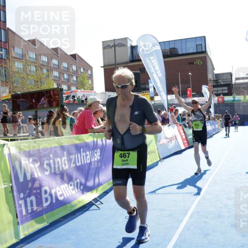 09.08.2026 - GEWOBA Citytriathlon Bremen Yannick Fuchs http://msf.ph/oto/9939717 09.08.2026 15:33:39 Ziel 463, 467 meine-sportfotos.de