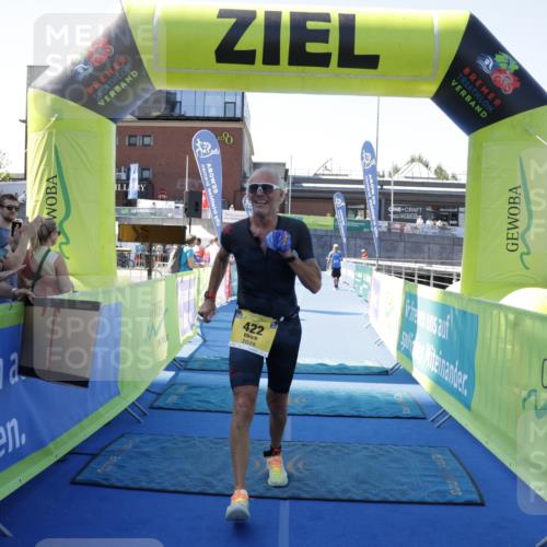 09.08.2026 - GEWOBA Citytriathlon Bremen Yannick Fuchs http://msf.ph/oto/9939720 09.08.2026 11:52:07 Ziel 422 meine-sportfotos.de