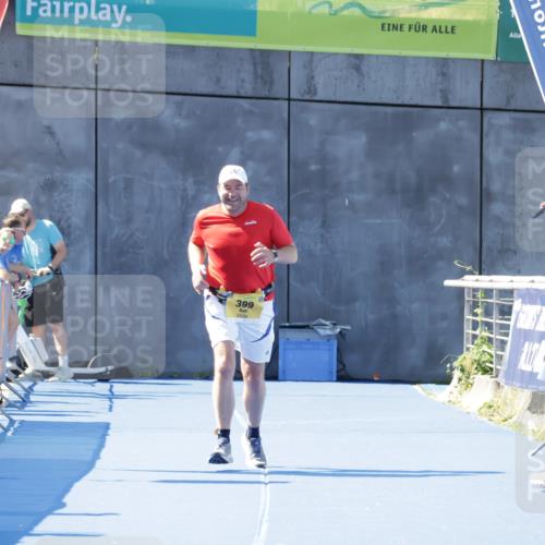 09.08.2026 - GEWOBA Citytriathlon Bremen Yannick Fuchs http://msf.ph/oto/9939725 09.08.2026 11:52:15 Ziel  meine-sportfotos.de