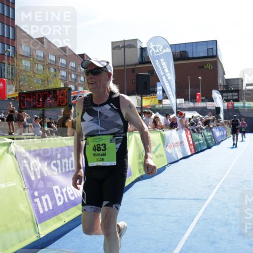 09.08.2026 - GEWOBA Citytriathlon Bremen Yannick Fuchs http://msf.ph/oto/9939730 09.08.2026 15:33:41 Ziel 463, 467 meine-sportfotos.de