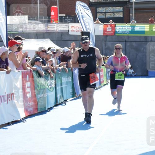 09.08.2026 - GEWOBA Citytriathlon Bremen Yannick Fuchs http://msf.ph/oto/9939741 09.08.2026 15:33:45 Ziel 297, 463, 467 meine-sportfotos.de