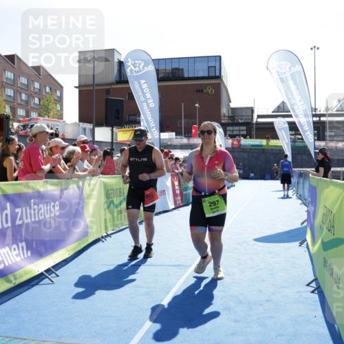 09.08.2026 - GEWOBA Citytriathlon Bremen Yannick Fuchs http://msf.ph/oto/9939756 09.08.2026 15:33:49 Ziel 297, 822 meine-sportfotos.de