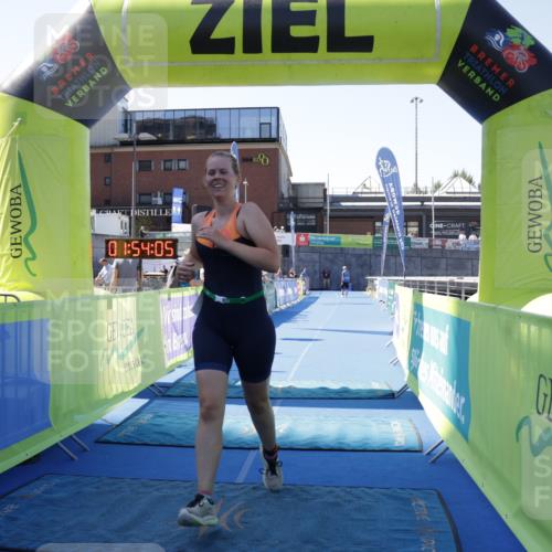 09.08.2026 - GEWOBA Citytriathlon Bremen Yannick Fuchs http://msf.ph/oto/9939789 09.08.2026 11:54:09 Ziel 490 meine-sportfotos.de