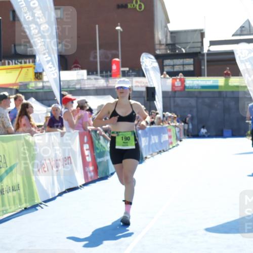 09.08.2026 - GEWOBA Citytriathlon Bremen Yannick Fuchs http://msf.ph/oto/9939794 09.08.2026 15:33:59 Ziel 190 meine-sportfotos.de
