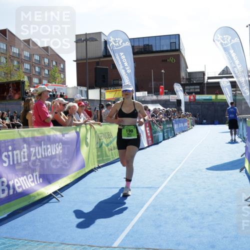 09.08.2026 - GEWOBA Citytriathlon Bremen Yannick Fuchs http://msf.ph/oto/9939798 09.08.2026 15:34:00 Ziel 190 meine-sportfotos.de