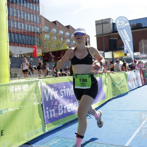 09.08.2026 - GEWOBA Citytriathlon Bremen Yannick Fuchs http://msf.ph/oto/9939805 09.08.2026 15:34:01 Ziel 190 meine-sportfotos.de