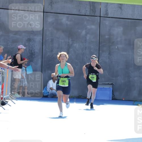 09.08.2026 - GEWOBA Citytriathlon Bremen Yannick Fuchs http://msf.ph/oto/9939808 09.08.2026 15:34:16 Ziel  meine-sportfotos.de