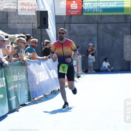 09.08.2026 - GEWOBA Citytriathlon Bremen Yannick Fuchs http://msf.ph/oto/9939876 09.08.2026 15:34:39 Ziel 426 meine-sportfotos.de