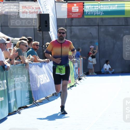 09.08.2026 - GEWOBA Citytriathlon Bremen Yannick Fuchs http://msf.ph/oto/9939880 09.08.2026 15:34:39 Ziel 426 meine-sportfotos.de