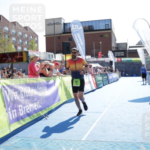 09.08.2026 - GEWOBA Citytriathlon Bremen Yannick Fuchs http://msf.ph/oto/9939885 09.08.2026 15:34:43 Ziel 426 meine-sportfotos.de