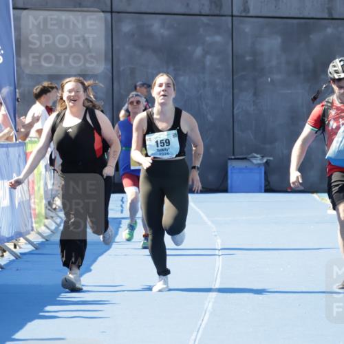 09.08.2026 - GEWOBA Citytriathlon Bremen Yannick Fuchs http://msf.ph/oto/9939887 09.08.2026 11:56:56 Ziel 159 meine-sportfotos.de