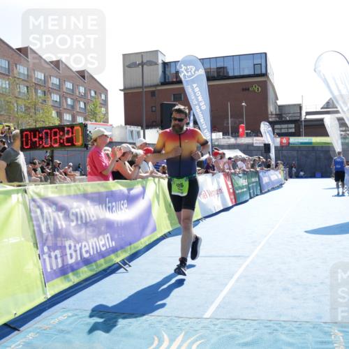 09.08.2026 - GEWOBA Citytriathlon Bremen Yannick Fuchs http://msf.ph/oto/9939888 09.08.2026 15:34:43 Ziel 426 meine-sportfotos.de