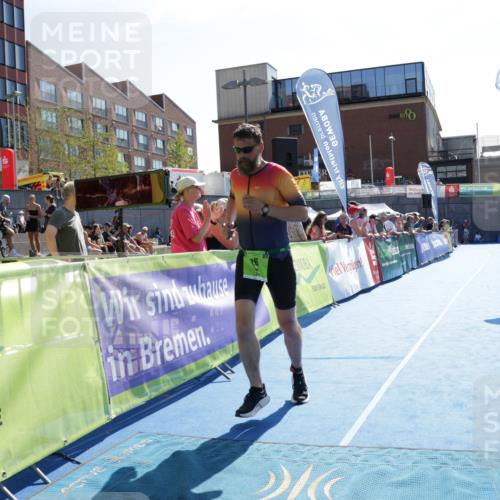 09.08.2026 - GEWOBA Citytriathlon Bremen Yannick Fuchs http://msf.ph/oto/9939892 09.08.2026 15:34:43 Ziel 426 meine-sportfotos.de