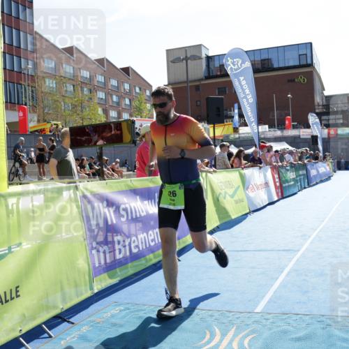 09.08.2026 - GEWOBA Citytriathlon Bremen Yannick Fuchs http://msf.ph/oto/9939893 09.08.2026 15:34:44 Ziel 426 meine-sportfotos.de