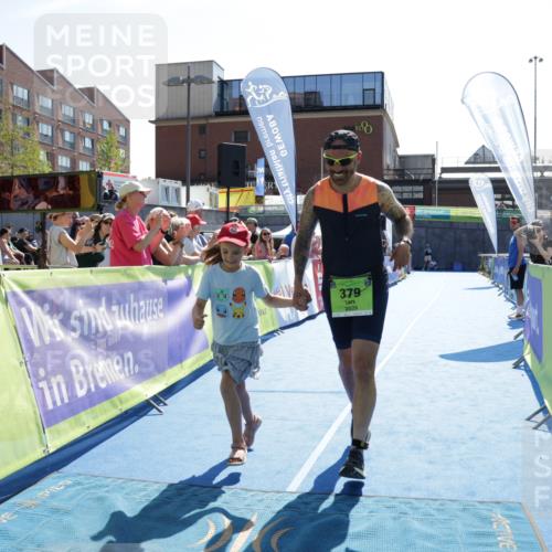 09.08.2026 - GEWOBA Citytriathlon Bremen Yannick Fuchs http://msf.ph/oto/9939934 09.08.2026 15:35:00 Ziel 379 meine-sportfotos.de