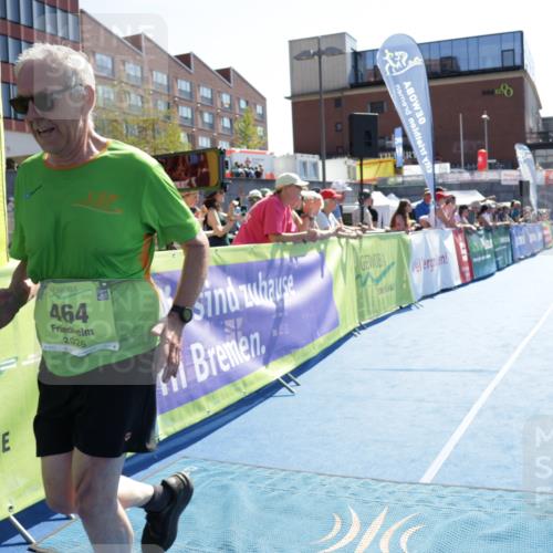 09.08.2026 - GEWOBA Citytriathlon Bremen Yannick Fuchs http://msf.ph/oto/9939978 09.08.2026 15:35:22 Ziel 440, 464 meine-sportfotos.de