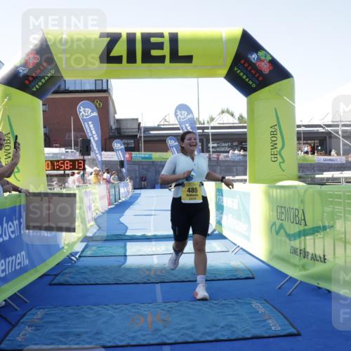 09.08.2026 - GEWOBA Citytriathlon Bremen Yannick Fuchs http://msf.ph/oto/9940017 09.08.2026 11:58:17 Ziel 485 meine-sportfotos.de