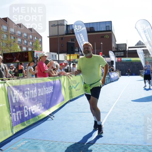 09.08.2026 - GEWOBA Citytriathlon Bremen Yannick Fuchs http://msf.ph/oto/9940054 09.08.2026 15:35:49 Ziel 461, 516 meine-sportfotos.de