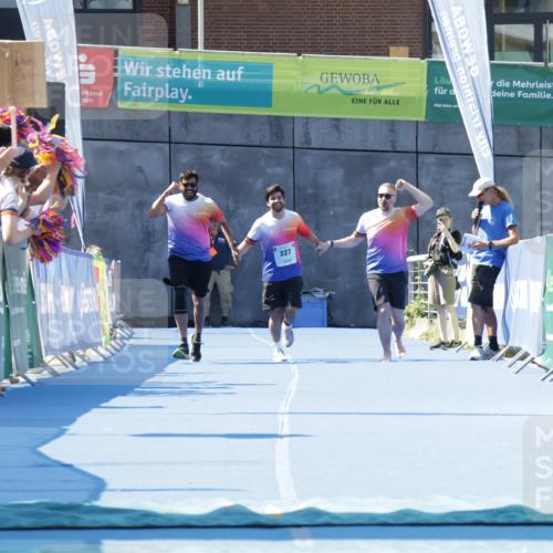09.08.2026 - GEWOBA Citytriathlon Bremen Yannick Fuchs http://msf.ph/oto/9940065 09.08.2026 12:02:25 Ziel  meine-sportfotos.de