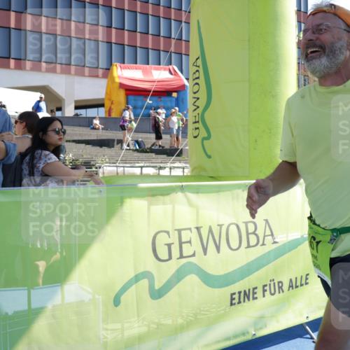 09.08.2026 - GEWOBA Citytriathlon Bremen Yannick Fuchs http://msf.ph/oto/9940066 09.08.2026 15:35:50 Ziel 461, 516 meine-sportfotos.de