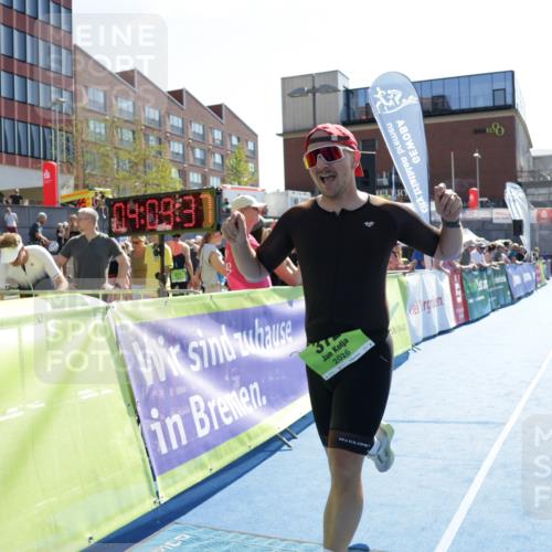 09.08.2026 - GEWOBA Citytriathlon Bremen Yannick Fuchs http://msf.ph/oto/9940088 09.08.2026 15:36:00 Ziel 372 meine-sportfotos.de