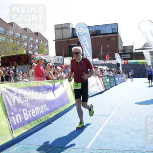 09.08.2026 - GEWOBA Citytriathlon Bremen Yannick Fuchs http://msf.ph/oto/9940114 09.08.2026 15:36:09 Ziel 474 meine-sportfotos.de
