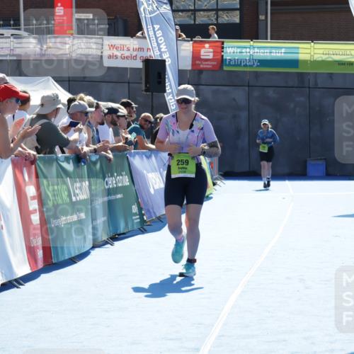09.08.2026 - GEWOBA Citytriathlon Bremen Yannick Fuchs http://msf.ph/oto/9940131 09.08.2026 15:36:16 Ziel 259 meine-sportfotos.de