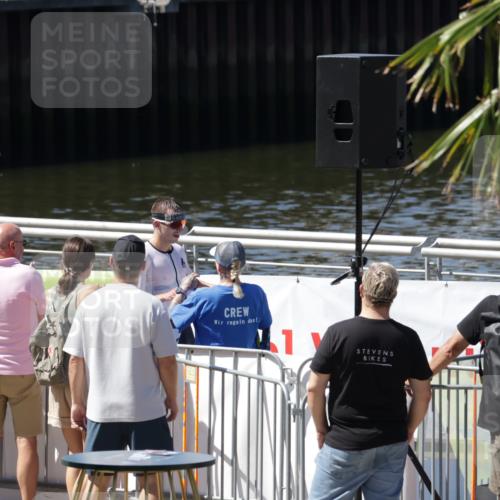 09.08.2026 - GEWOBA Citytriathlon Bremen Yannick Fuchs http://msf.ph/oto/9940139 09.08.2026 13:20:05 Ziel  meine-sportfotos.de