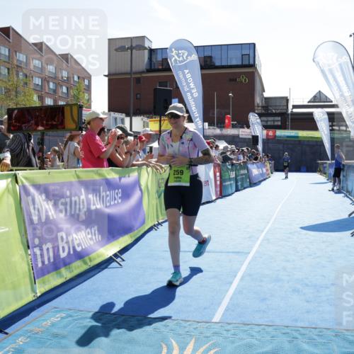 09.08.2026 - GEWOBA Citytriathlon Bremen Yannick Fuchs http://msf.ph/oto/9940143 09.08.2026 15:36:19 Ziel 259 meine-sportfotos.de