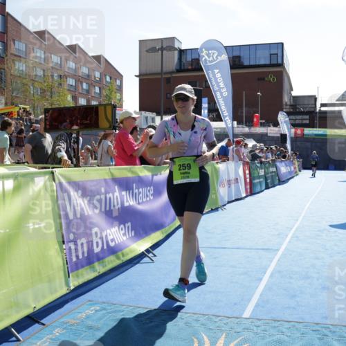 09.08.2026 - GEWOBA Citytriathlon Bremen Yannick Fuchs http://msf.ph/oto/9940147 09.08.2026 15:36:20 Ziel 259 meine-sportfotos.de