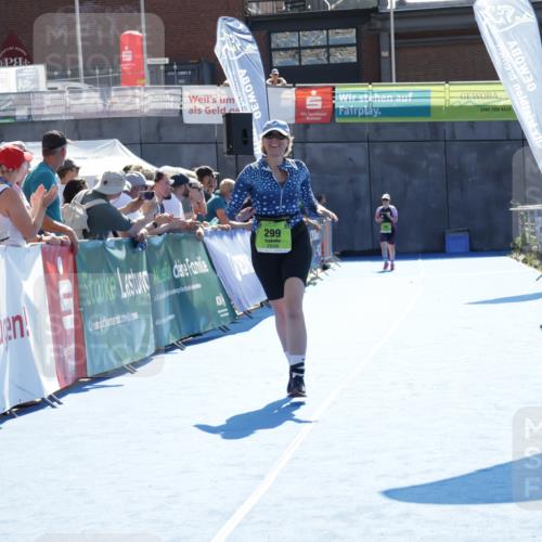 09.08.2026 - GEWOBA Citytriathlon Bremen Yannick Fuchs http://msf.ph/oto/9940162 09.08.2026 15:36:27 Ziel 299 meine-sportfotos.de