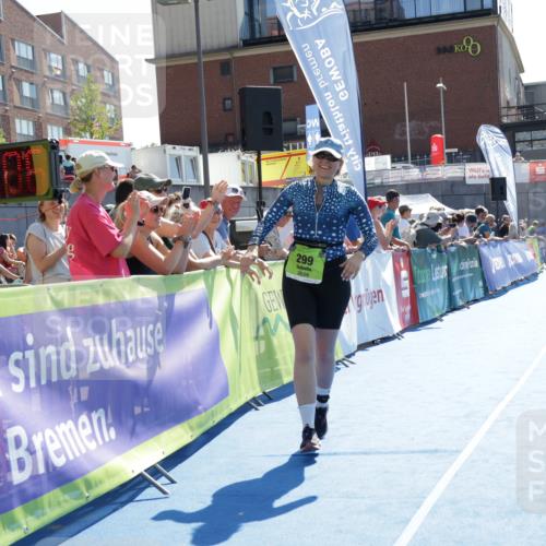 09.08.2026 - GEWOBA Citytriathlon Bremen Yannick Fuchs http://msf.ph/oto/9940175 09.08.2026 15:36:29 Ziel 299 meine-sportfotos.de