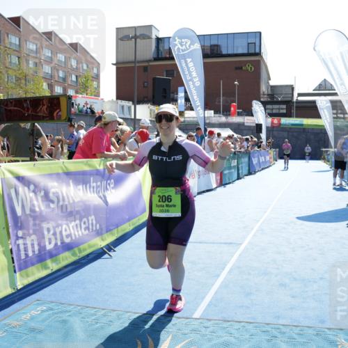 09.08.2026 - GEWOBA Citytriathlon Bremen Yannick Fuchs http://msf.ph/oto/9940194 09.08.2026 15:36:40 Ziel 206 meine-sportfotos.de