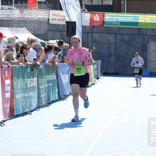 09.08.2026 - GEWOBA Citytriathlon Bremen Yannick Fuchs http://msf.ph/oto/9940205 09.08.2026 15:36:44 Ziel 206, 303 meine-sportfotos.de