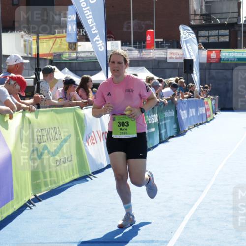 09.08.2026 - GEWOBA Citytriathlon Bremen Yannick Fuchs http://msf.ph/oto/9940209 09.08.2026 15:36:47 Ziel 303 meine-sportfotos.de