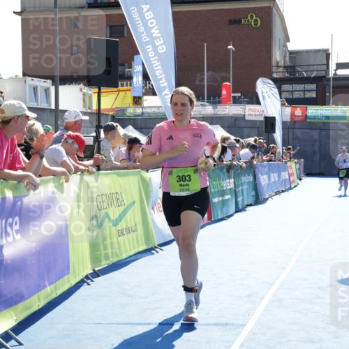 09.08.2026 - GEWOBA Citytriathlon Bremen Yannick Fuchs http://msf.ph/oto/9940211 09.08.2026 15:36:47 Ziel 303 meine-sportfotos.de