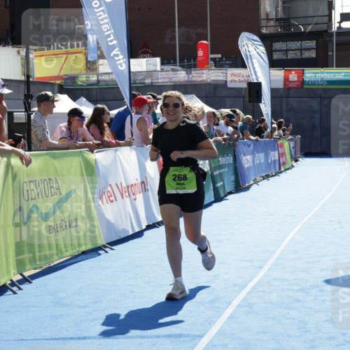 09.08.2026 - GEWOBA Citytriathlon Bremen Yannick Fuchs http://msf.ph/oto/9940237 09.08.2026 15:36:57 Ziel 266, 268 meine-sportfotos.de