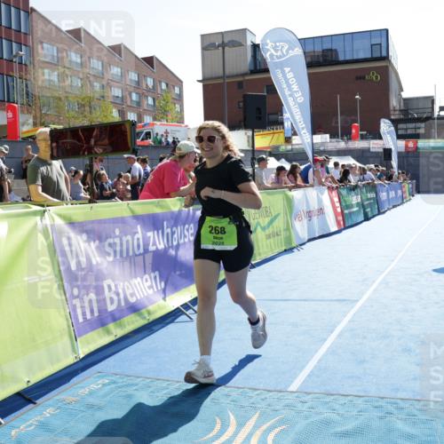 09.08.2026 - GEWOBA Citytriathlon Bremen Yannick Fuchs http://msf.ph/oto/9940249 09.08.2026 15:36:59 Ziel 266, 268 meine-sportfotos.de