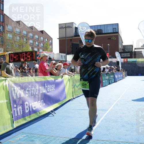 09.08.2026 - GEWOBA Citytriathlon Bremen Yannick Fuchs http://msf.ph/oto/9940270 09.08.2026 15:37:14 Ziel 110 meine-sportfotos.de