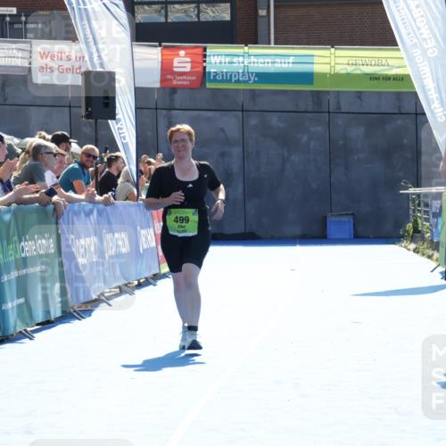 09.08.2026 - GEWOBA Citytriathlon Bremen Yannick Fuchs http://msf.ph/oto/9940335 09.08.2026 15:37:58 Ziel 387, 499 meine-sportfotos.de