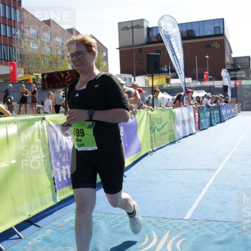 09.08.2026 - GEWOBA Citytriathlon Bremen Yannick Fuchs http://msf.ph/oto/9940346 09.08.2026 15:38:02 Ziel 499 meine-sportfotos.de