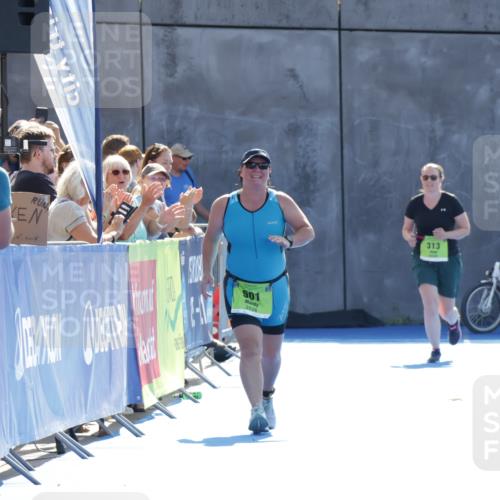 09.08.2026 - GEWOBA Citytriathlon Bremen Yannick Fuchs http://msf.ph/oto/9940351 09.08.2026 15:38:21 Ziel  meine-sportfotos.de