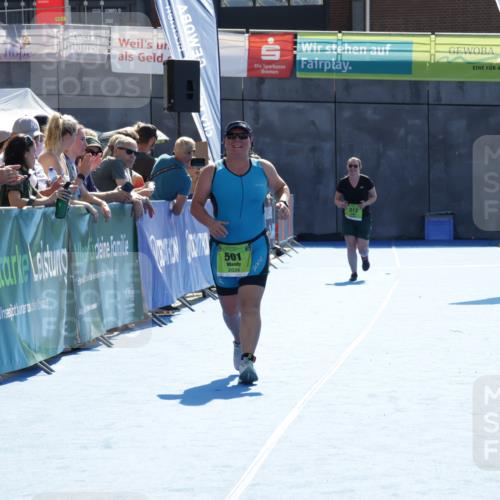 09.08.2026 - GEWOBA Citytriathlon Bremen Yannick Fuchs http://msf.ph/oto/9940360 09.08.2026 15:38:26 Ziel 501 meine-sportfotos.de