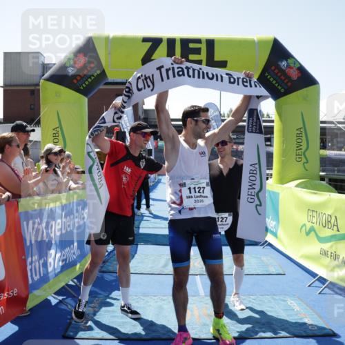 09.08.2026 - GEWOBA Citytriathlon Bremen Yannick Fuchs http://msf.ph/oto/9940386 09.08.2026 13:39:35 Ziel 1127 meine-sportfotos.de