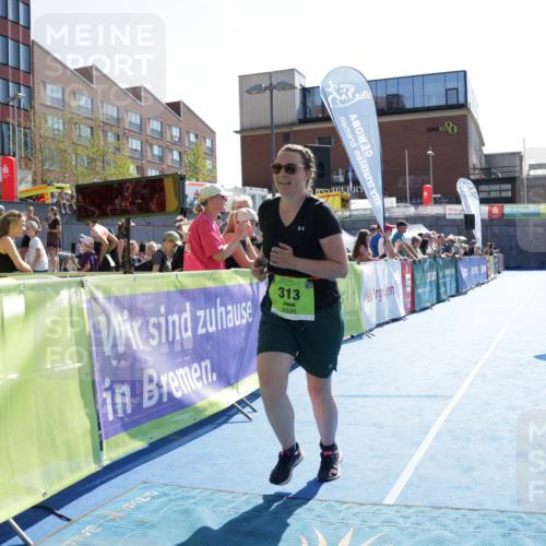 09.08.2026 - GEWOBA Citytriathlon Bremen Yannick Fuchs http://msf.ph/oto/9940395 09.08.2026 15:38:37 Ziel 313 meine-sportfotos.de