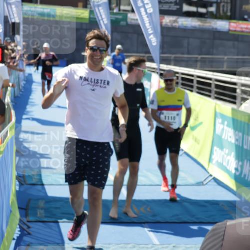09.08.2026 - GEWOBA Citytriathlon Bremen Yannick Fuchs http://msf.ph/oto/9940438 09.08.2026 13:39:55 Ziel 757, 1110 meine-sportfotos.de