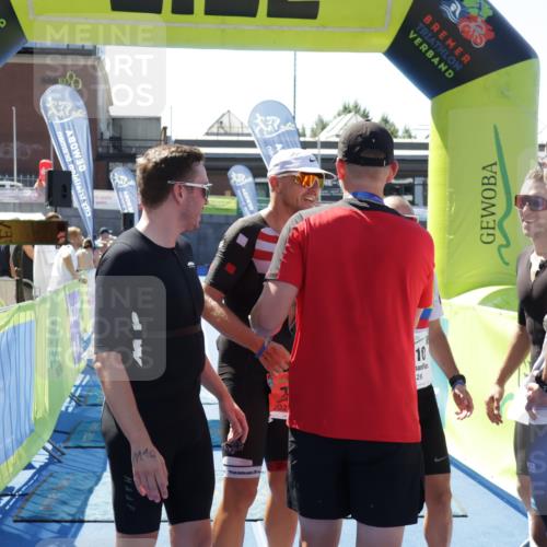 09.08.2026 - GEWOBA Citytriathlon Bremen Yannick Fuchs http://msf.ph/oto/9940453 09.08.2026 13:40:04 Ziel  meine-sportfotos.de