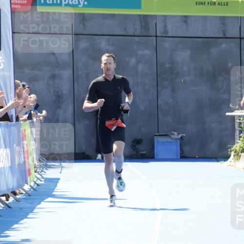09.08.2026 - GEWOBA Citytriathlon Bremen Yannick Fuchs http://msf.ph/oto/9940465 09.08.2026 13:40:54 Ziel 803 meine-sportfotos.de