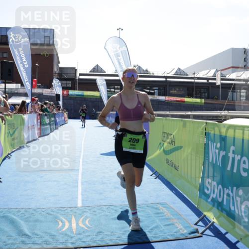 09.08.2026 - GEWOBA Citytriathlon Bremen Yannick Fuchs http://msf.ph/oto/9940472 09.08.2026 15:39:30 Ziel 209 meine-sportfotos.de