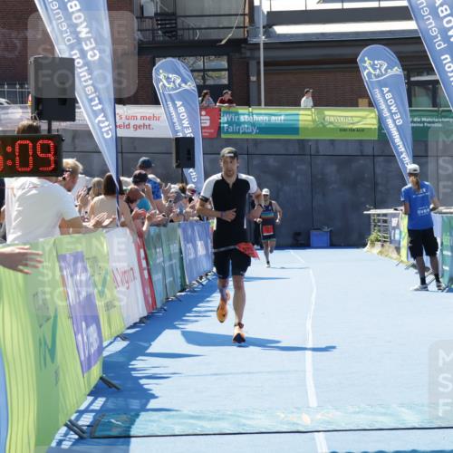 09.08.2026 - GEWOBA Citytriathlon Bremen Yannick Fuchs http://msf.ph/oto/9940517 09.08.2026 13:41:32 Ziel 579 meine-sportfotos.de